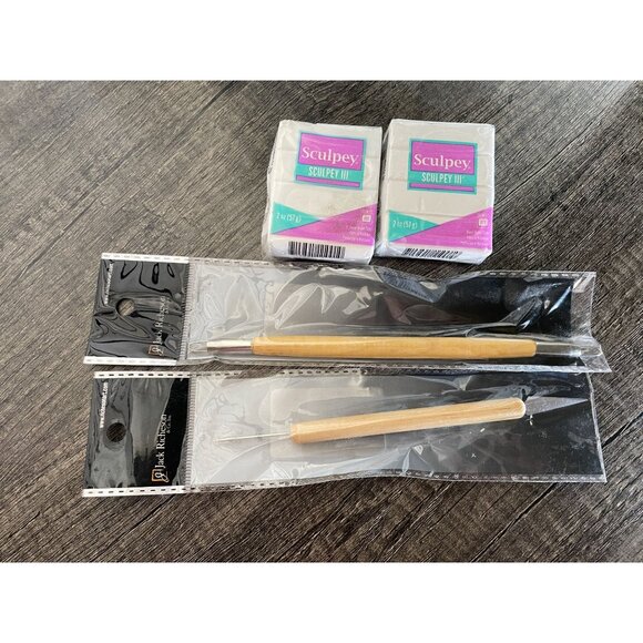 Sculpey III Oven Bake clay with tools 4 oz white Richeson wire loop and lace too - Picture 1 of 6